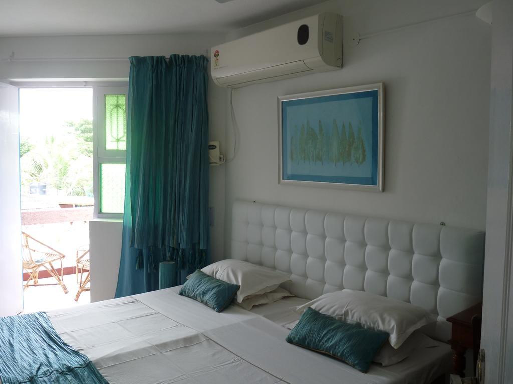 Hotel L'Escale Puduččéri Pokoj fotografie